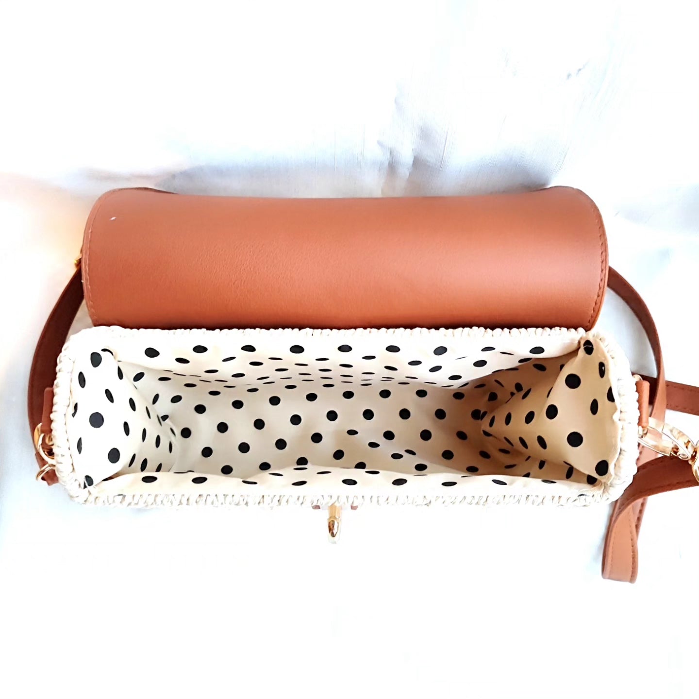 Γυναικεία τσάντα ψάθινη με μακρύ λουράκι σε μπεζ χρώμα SSB11