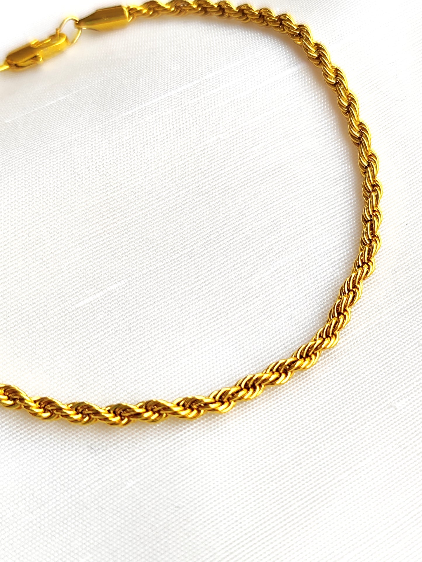 Πλεκτή αλυσίδα ποδιού από ανοξείδωτο ατσάλι σε χρώμα χρυσό SSF03g