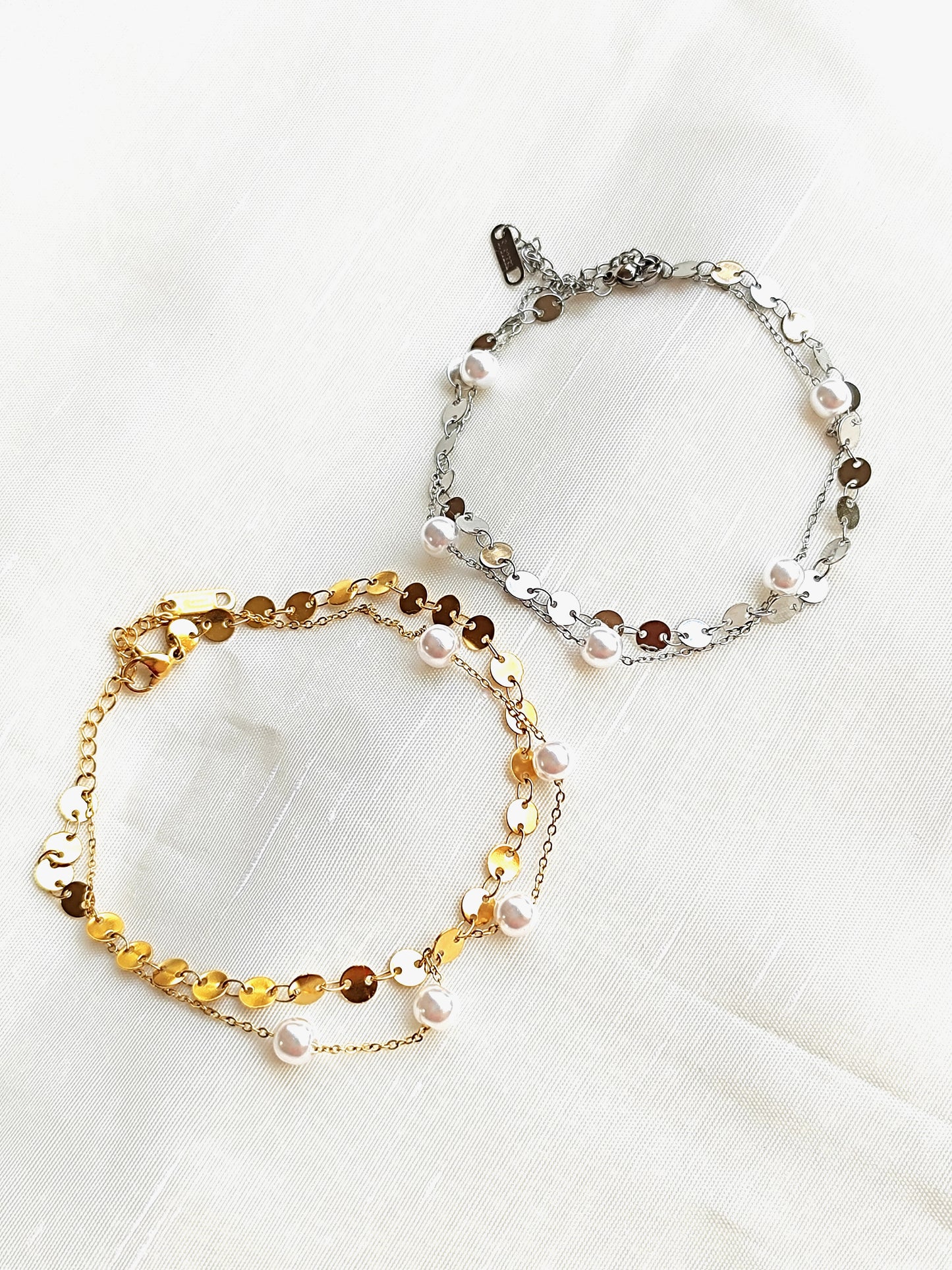 Διπλή αλυσίδα ποδιού με πέρλες από ανοξείδωτο ατσάλι σε χρώμα χρυσό SSF01g