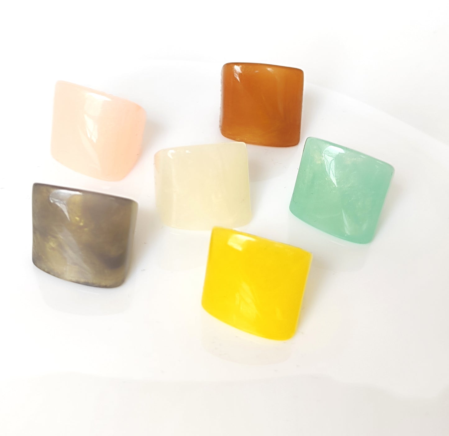 Δαχτυλίδι κοκάλινο σε χρώμα γκρί SSR38gr