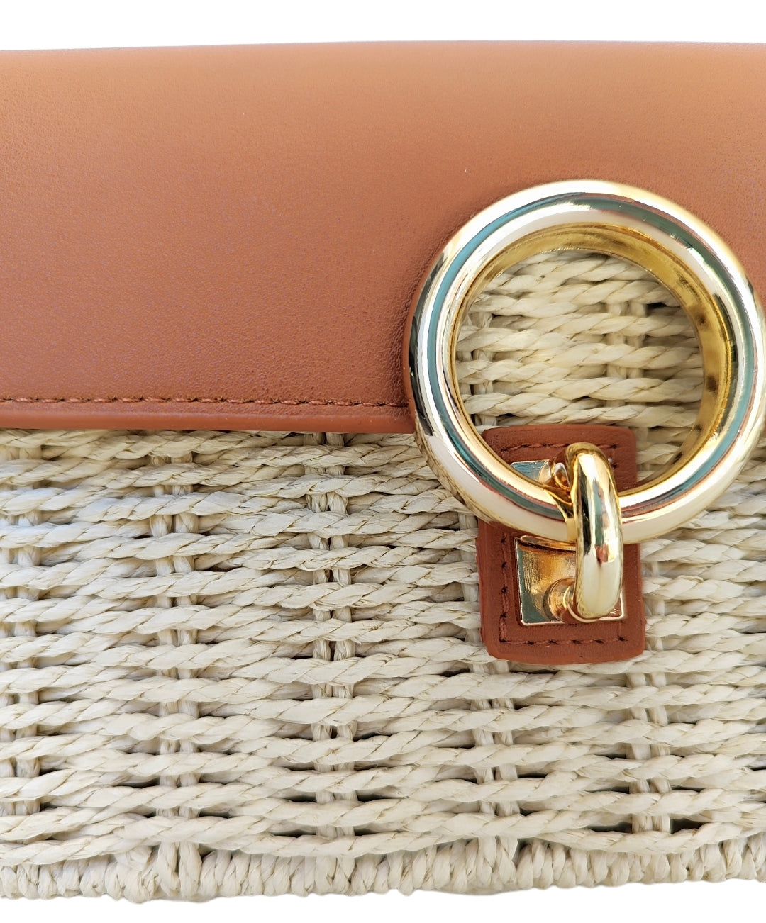 Γυναικεία τσάντα ψάθινη με μακρύ λουράκι σε μπεζ χρώμα SSB11