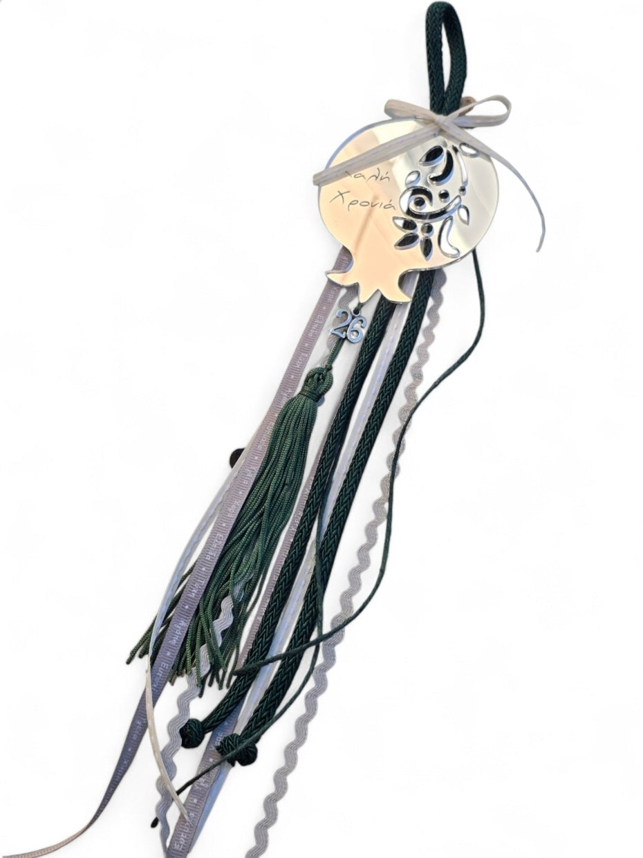 Χειροποίητο κρεμαστό γούρι ρόδι σε ασημί καθρέφτη SSG34s